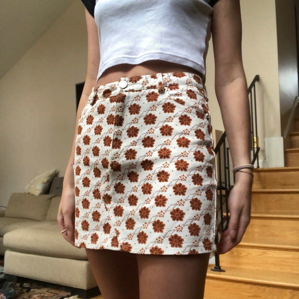 White denim skirt with floral Art Deco pattern